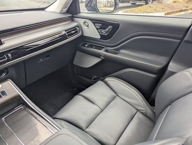 New 2026 Lincoln Aviator Reserve image 16