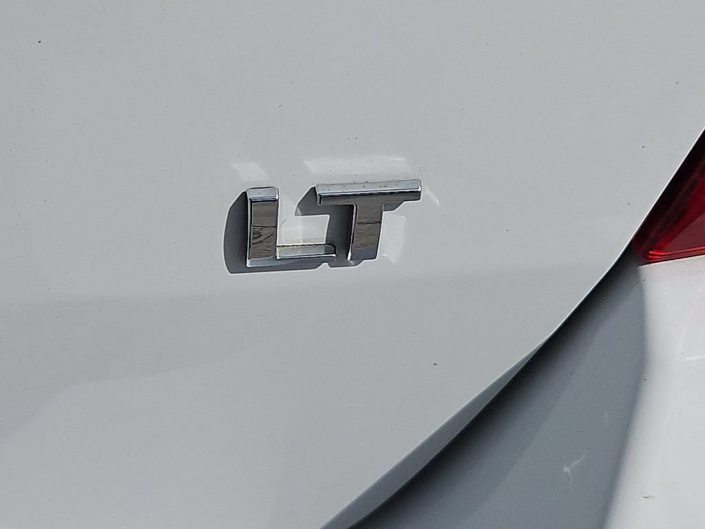 Certified 2020 Chevrolet Trax LT w/ Driver Confidence Package FWD image 26