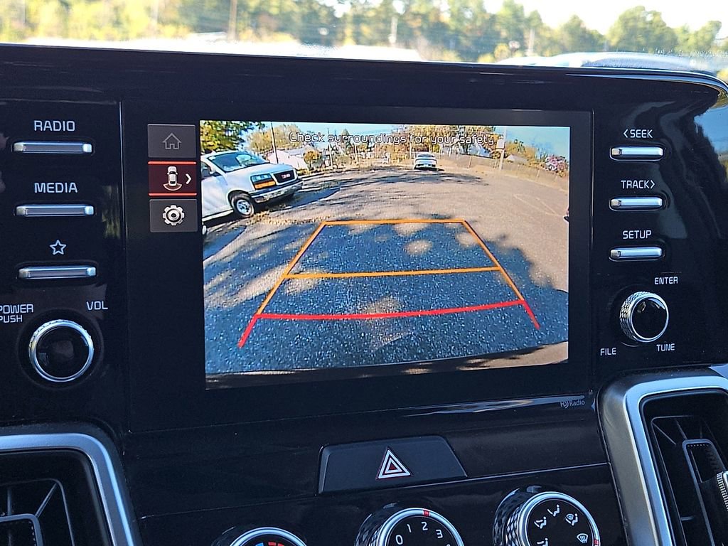 Used 2022 Kia Sorento LX image 19