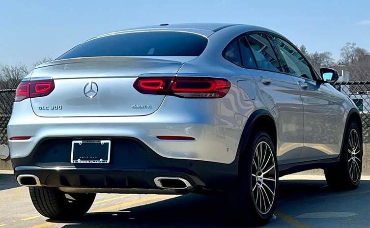 Used 2021 Mercedes-Benz GLC 300 4MATIC Coupe image 3