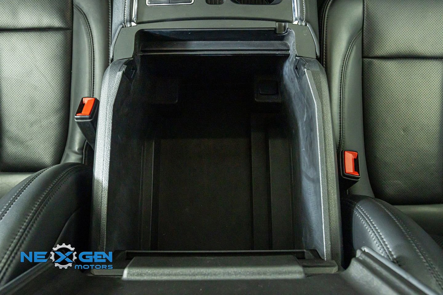 Used 2024 Ford Expedition XLT image 31