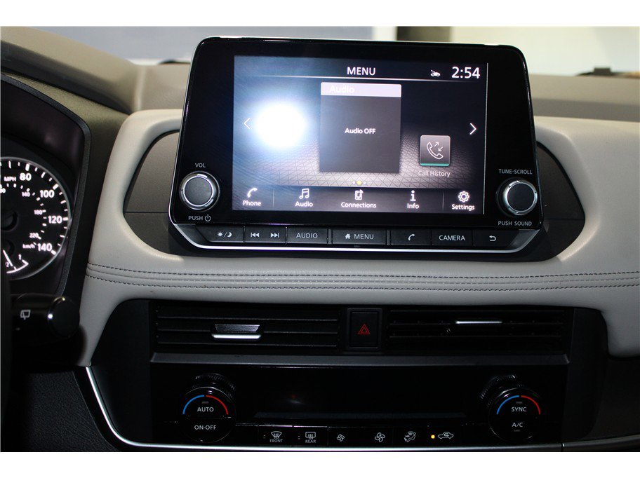 Used 2025 Nissan Rogue SV image 30