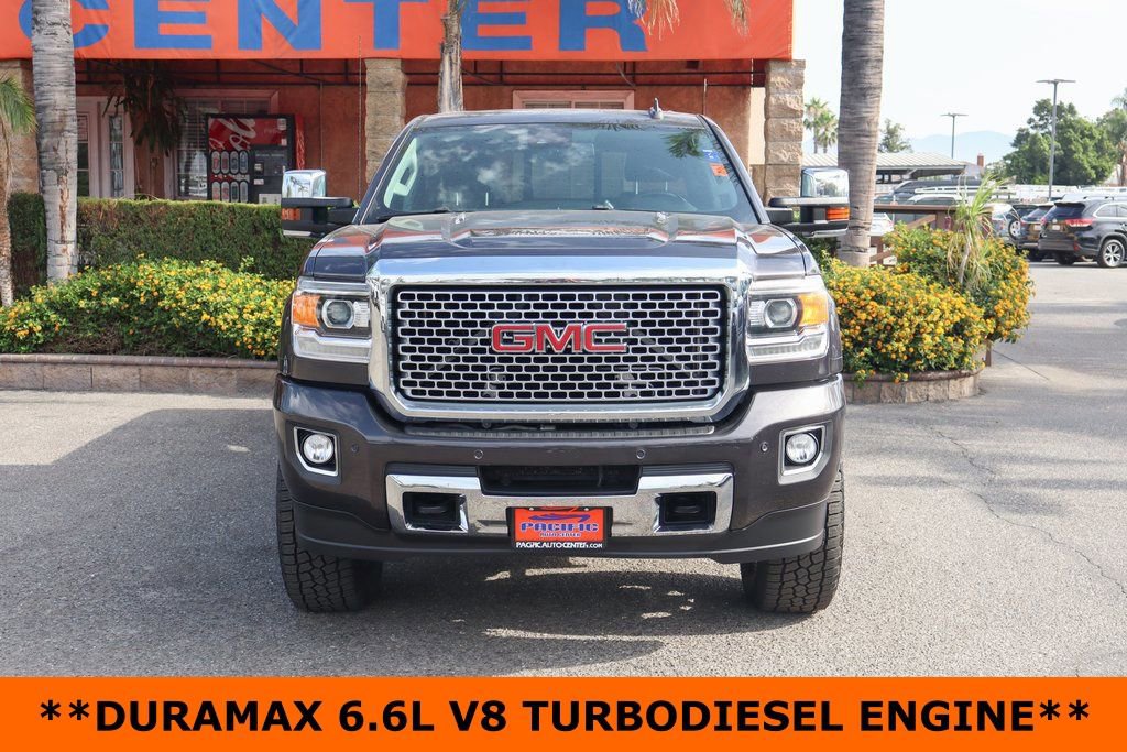 Used 2016 GMC Sierra 2500 Denali w/ Duramax Plus Package AWD/4WD image 3