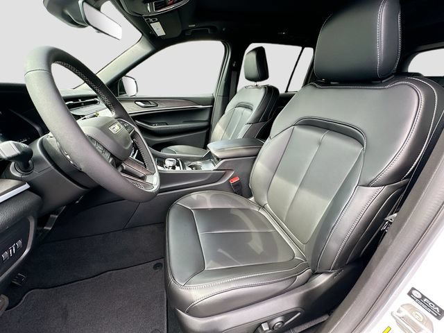 New 2026 Jeep Grand Cherokee Limited w/ Limited Altitude Package AWD/4WD image 16
