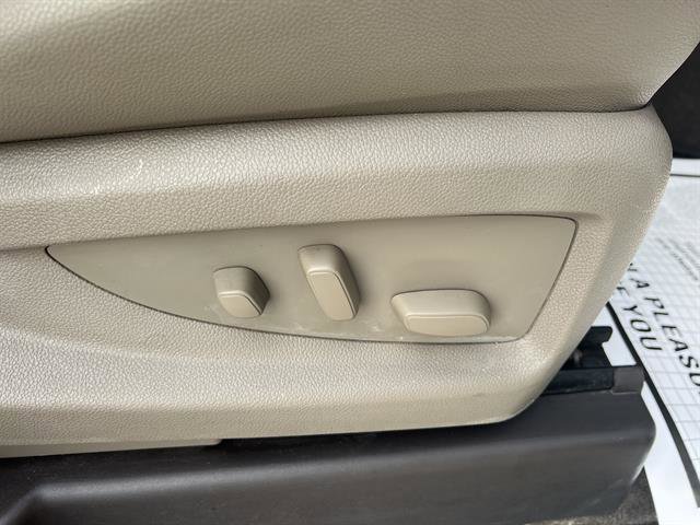 Used 2018 Chevrolet Silverado 1500 LTZ w/ Sport Package AWD/4WD image 15