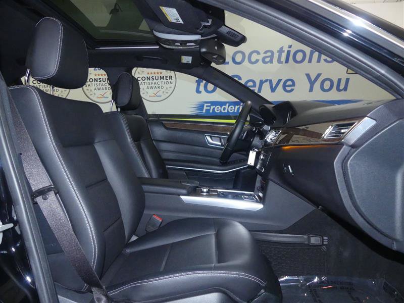 Used 2016 Mercedes-Benz E 350 4MATIC Sedan w/ Premium Package image 7