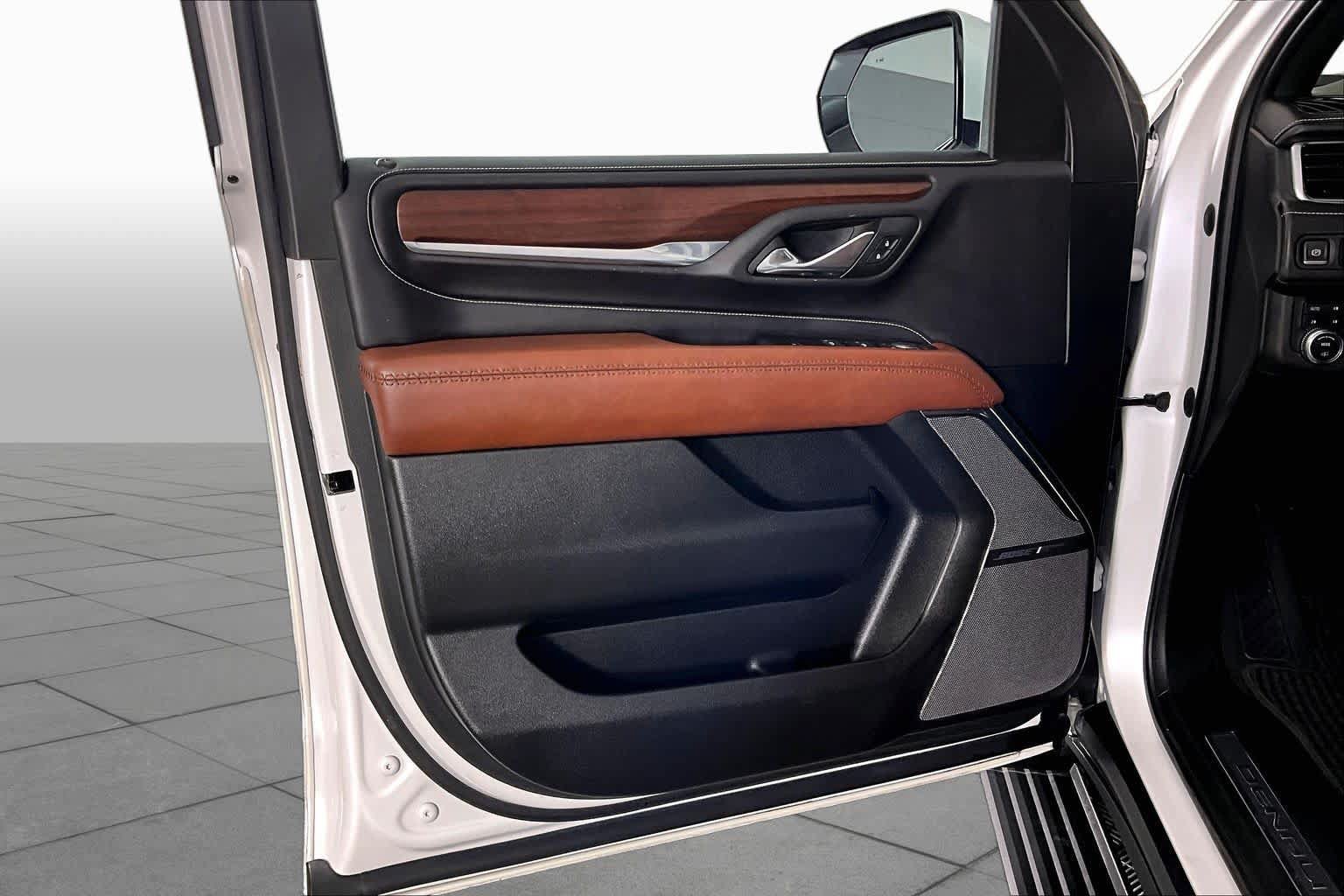 Certified 2023 GMC Yukon XL Denali Ultimate AWD/4WD image 21