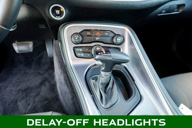 Used 2016 Dodge Challenger SXT image 12