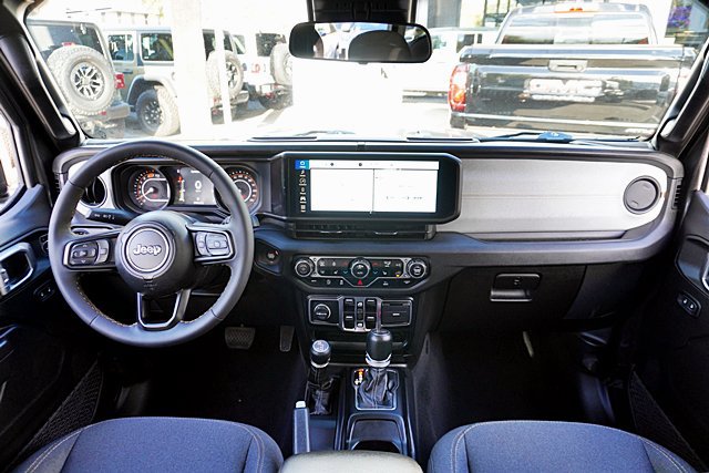 Used 2024 Jeep Wrangler Unlimited Sport AWD/4WD image 27