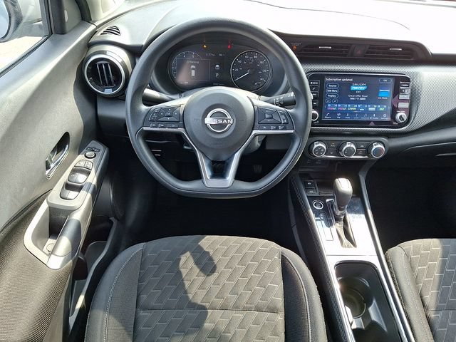 Used 2023 Nissan Kicks SV FWD image 11