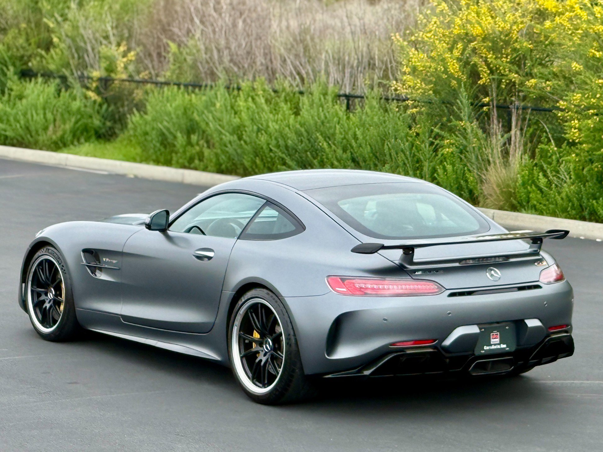 Used 2018 Mercedes-Benz AMG GT R image 8