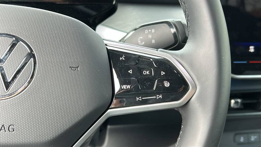 New 2025 Volkswagen ID. Buzz Pro S RWD image 14
