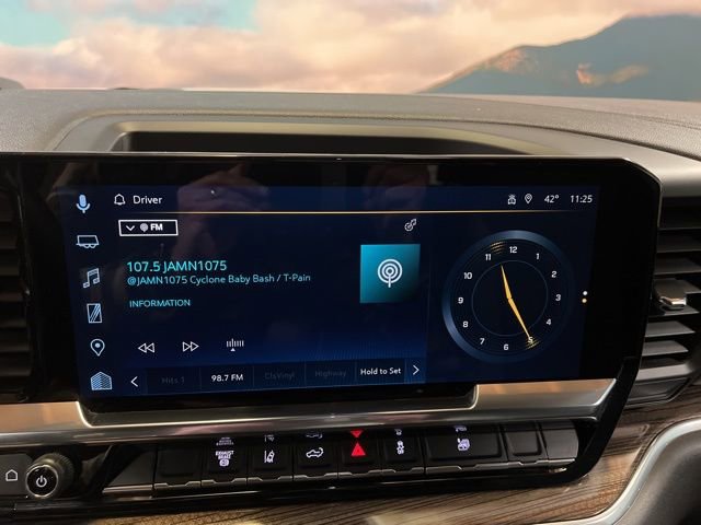 Used 2025 Chevrolet Silverado 2500 LT w/ Convenience Package image 41