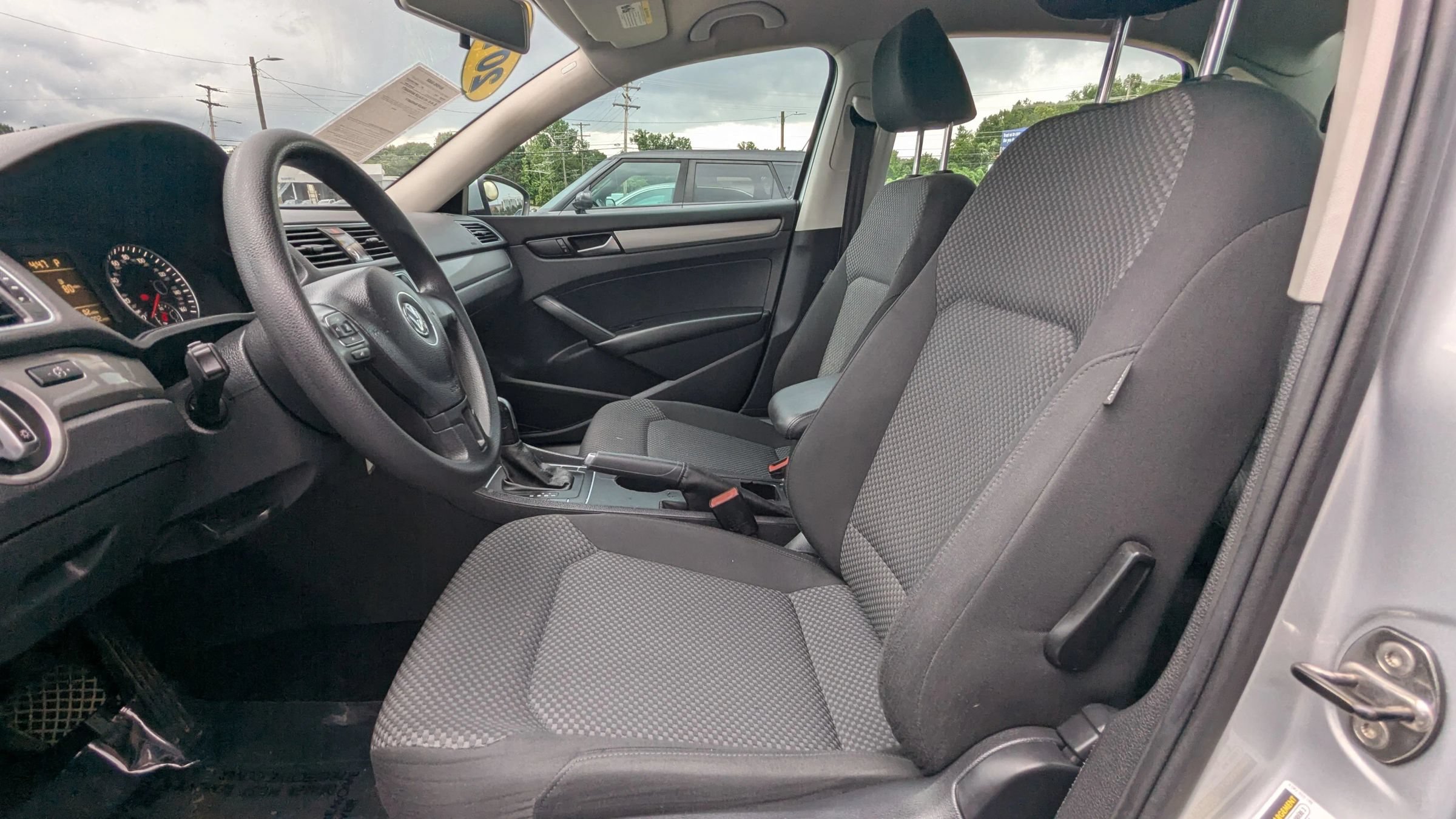 Used 2014 Volkswagen Passat 2.5 S FWD image 17