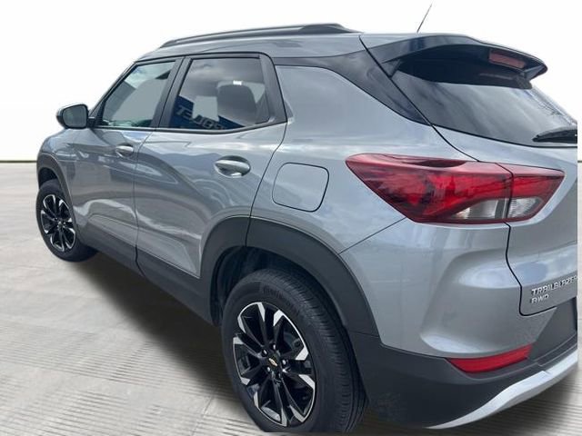 Used 2023 Chevrolet TrailBlazer LT w/ Convenience Package image 3