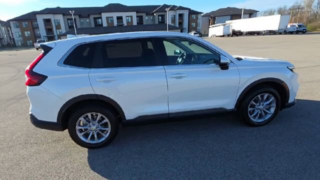 Used 2025 Honda CR-V EX image 2