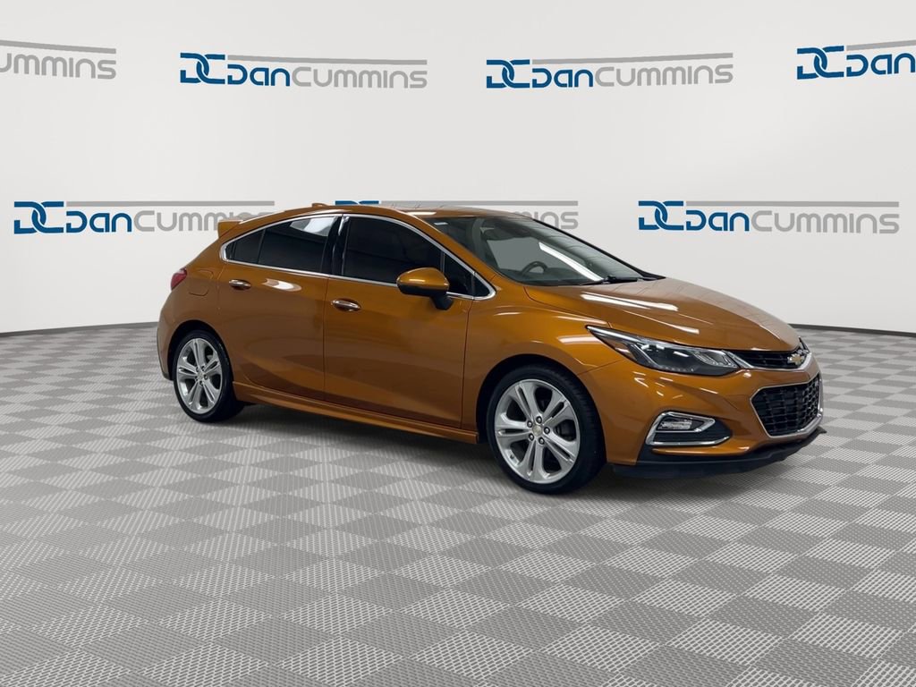 Used 2017 Chevrolet Cruze Premier FWD image 2
