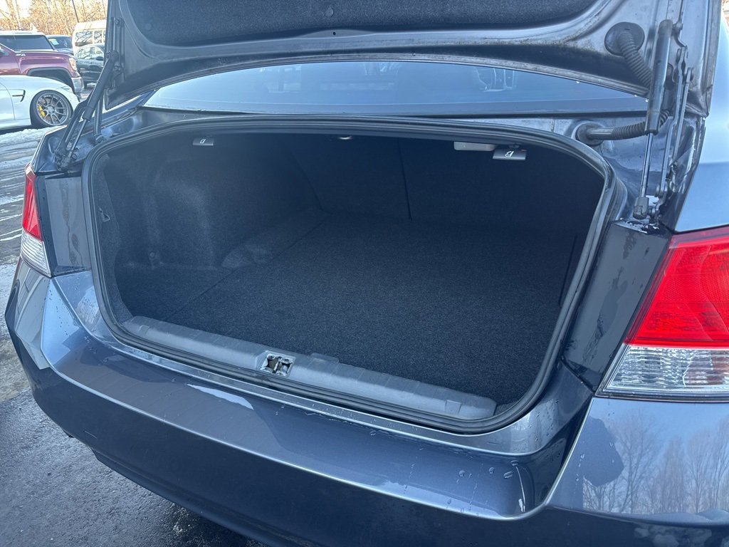 Used 2014 Subaru Legacy 3.6R Limited image 43