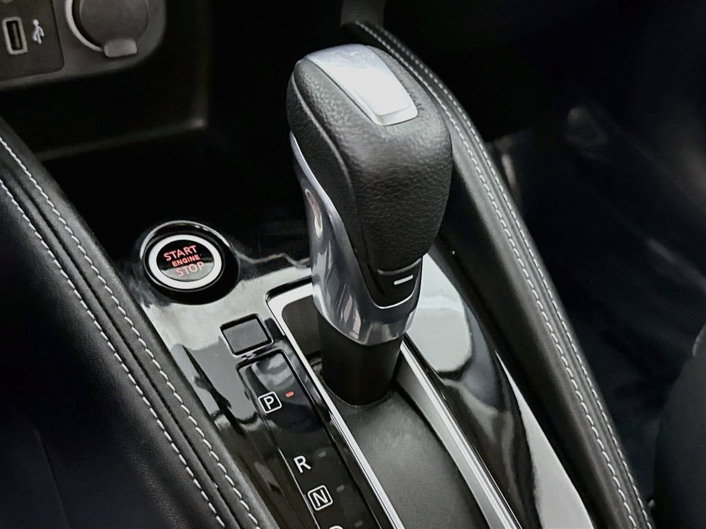 Certified 2020 Nissan Kicks SR w/ SR Premium Package FWD image 10