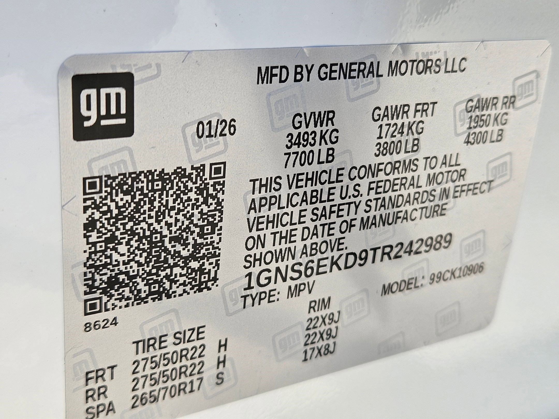 New 2026 Chevrolet Suburban RST w/ Comfort Package AWD/4WD image 18