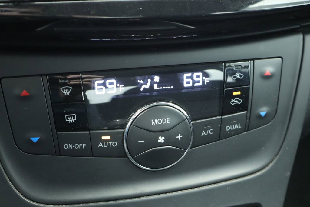 Used 2019 Nissan Sentra SV FWD image 37