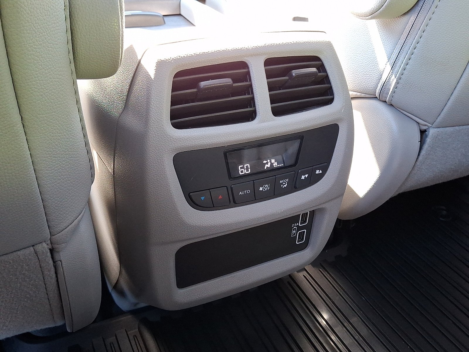 Used 2019 Honda Pilot EX-L image 12