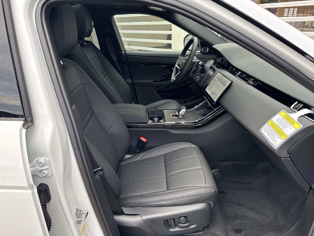 New 2026 Land Rover Range Rover Evoque S AWD/4WD image 9