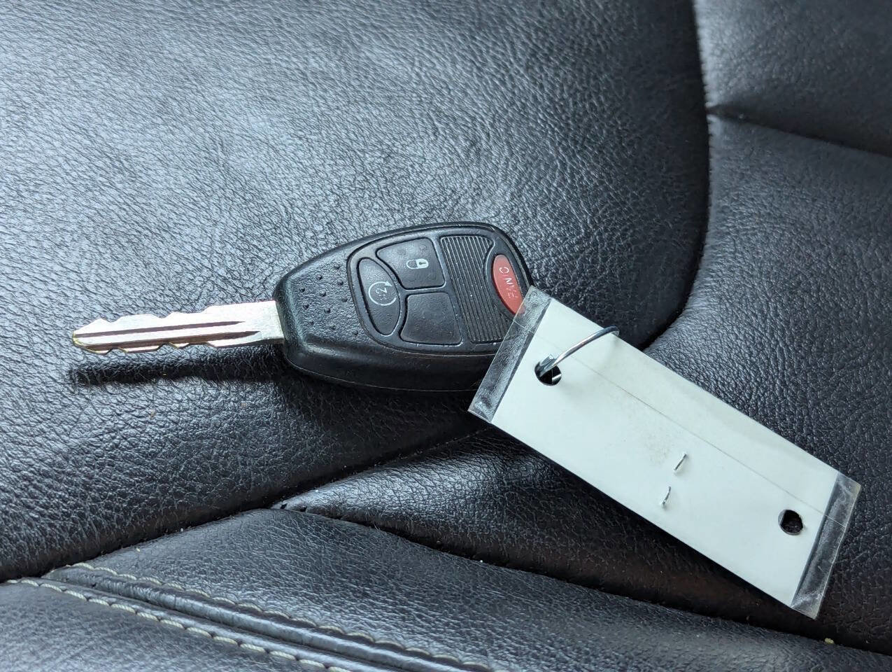 Used 2016 Jeep Wrangler Unlimited Sahara w/ Connectivity Group image 36