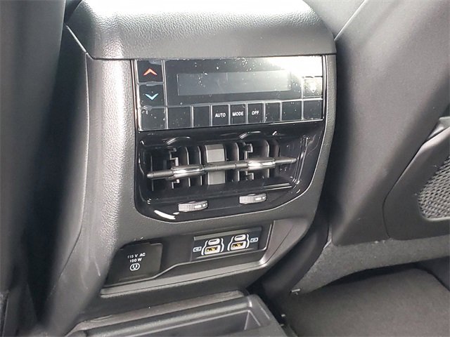 New 2025 Jeep Grand Cherokee L Altitude image 13