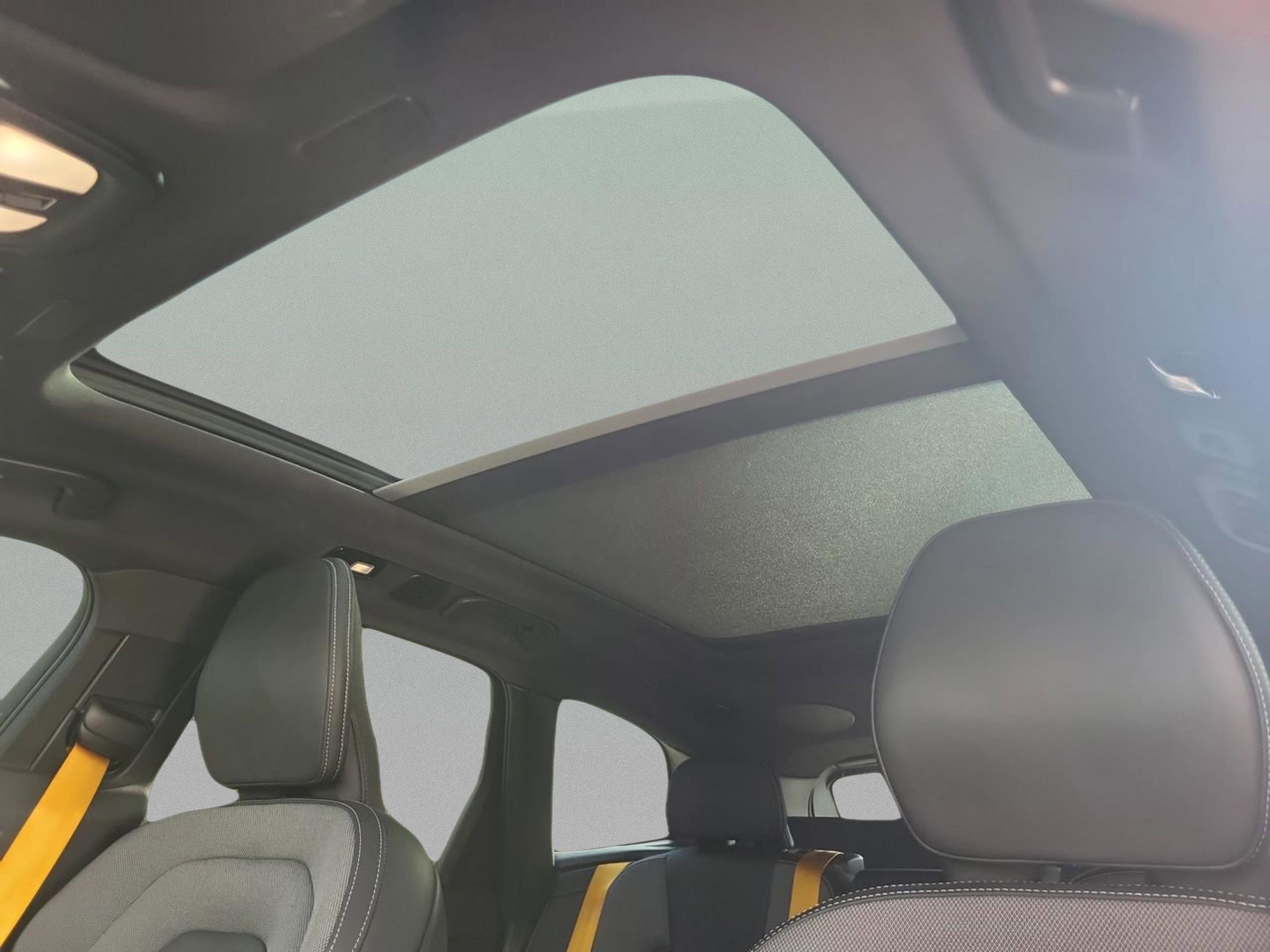 Used 2024 Volvo XC60 T8 Polestar w/ Protection Package Premier image 20