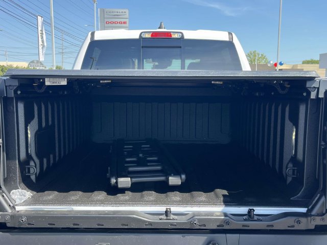 New 2027 RAM 1500 Laramie w/ Night Edition AWD/4WD image 19