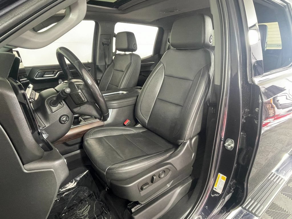 Used 2022 GMC Sierra 1500 SLT w/ SLT Premium Plus Package AWD/4WD image 22