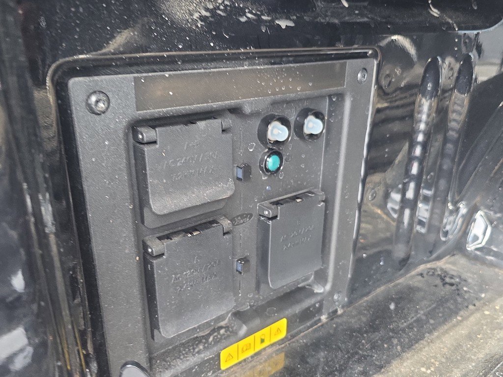 Certified 2025 Ford F150 Lightning Lariat image 12