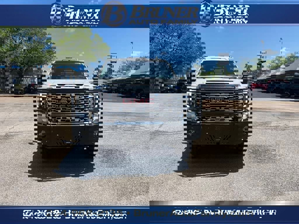 Used 2024 GMC Sierra 3500 Denali w/ Denali Reserve Package image 2