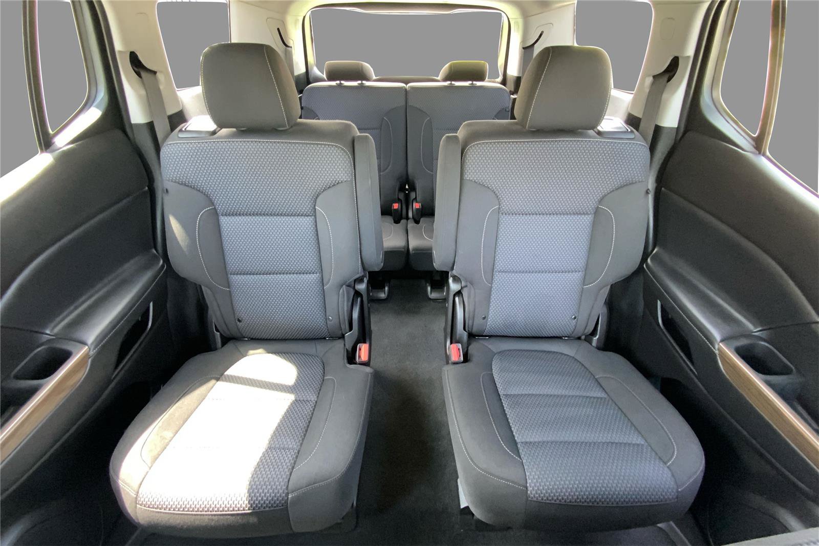 Used 2023 GMC Acadia SLE w/ Driver Convenience Package AWD/4WD image 14