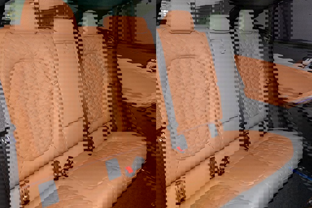 New 2026 BMW X6 M60i image 36