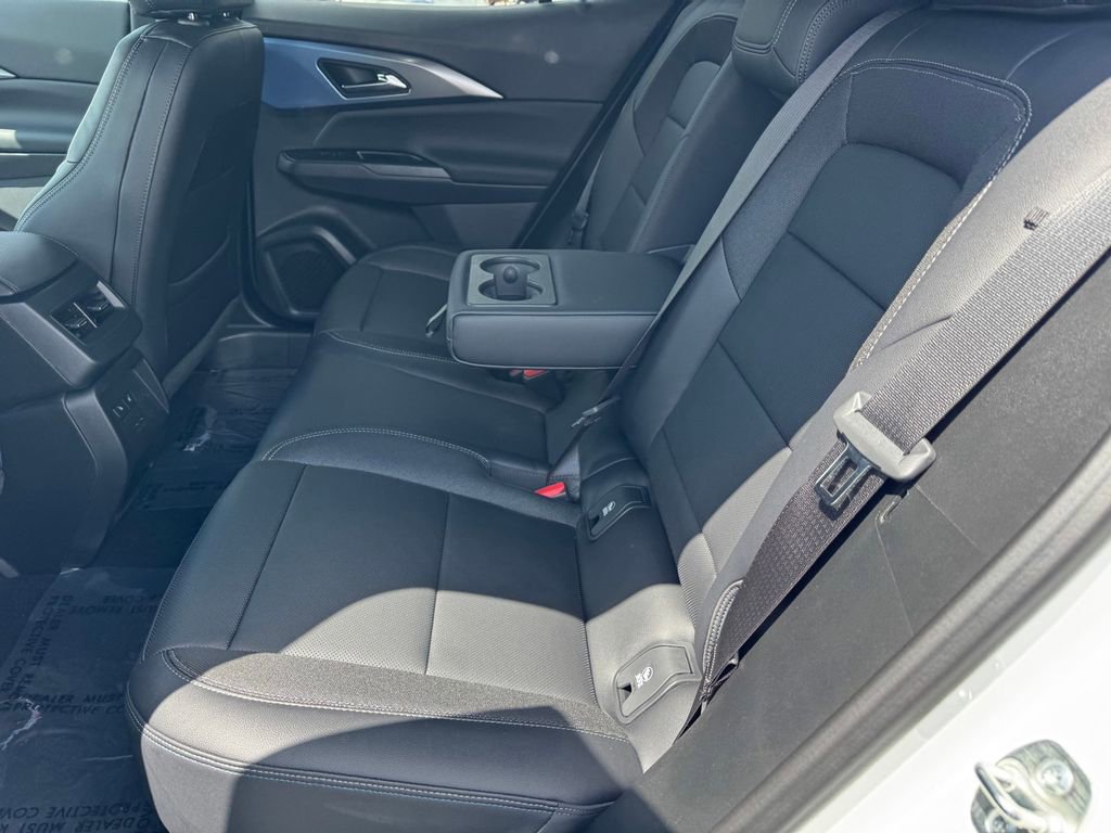 New 2026 Chevrolet Equinox EV LT w/ Convenience Package II FWD image 11