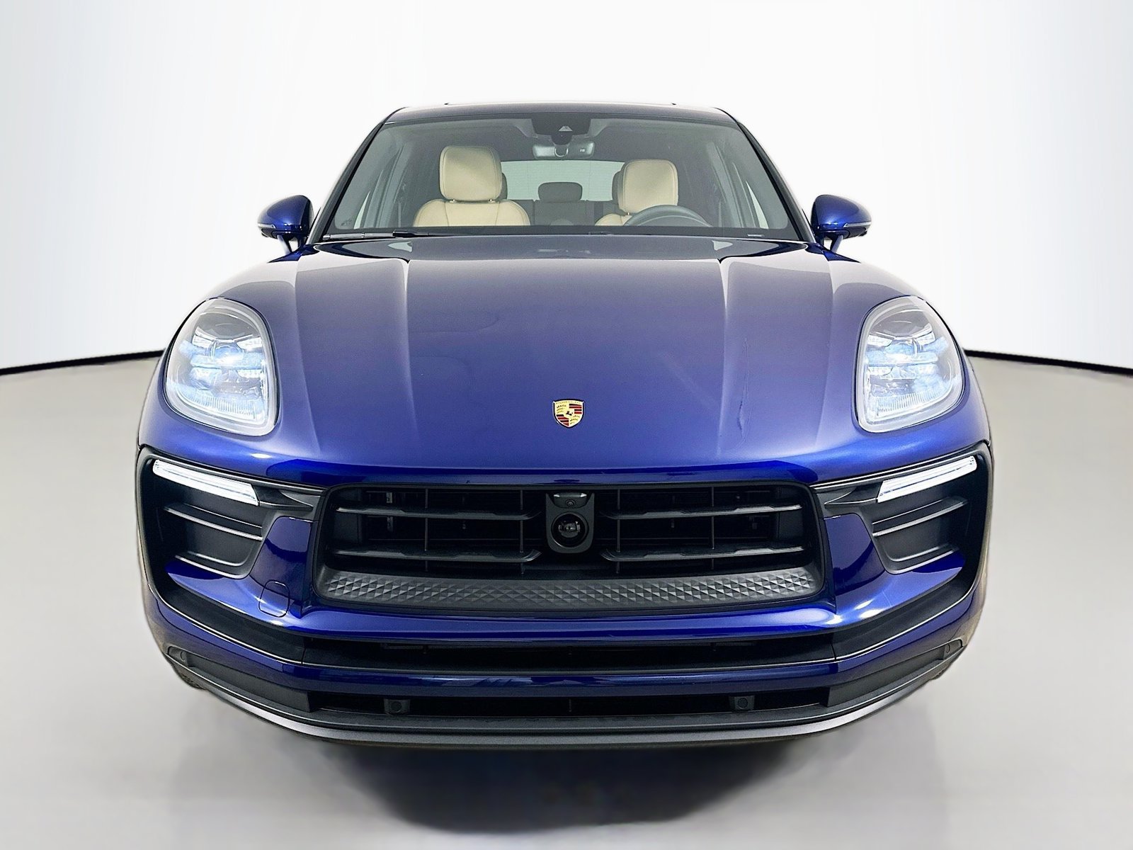 New 2026 Porsche Macan AWD/4WD image 2