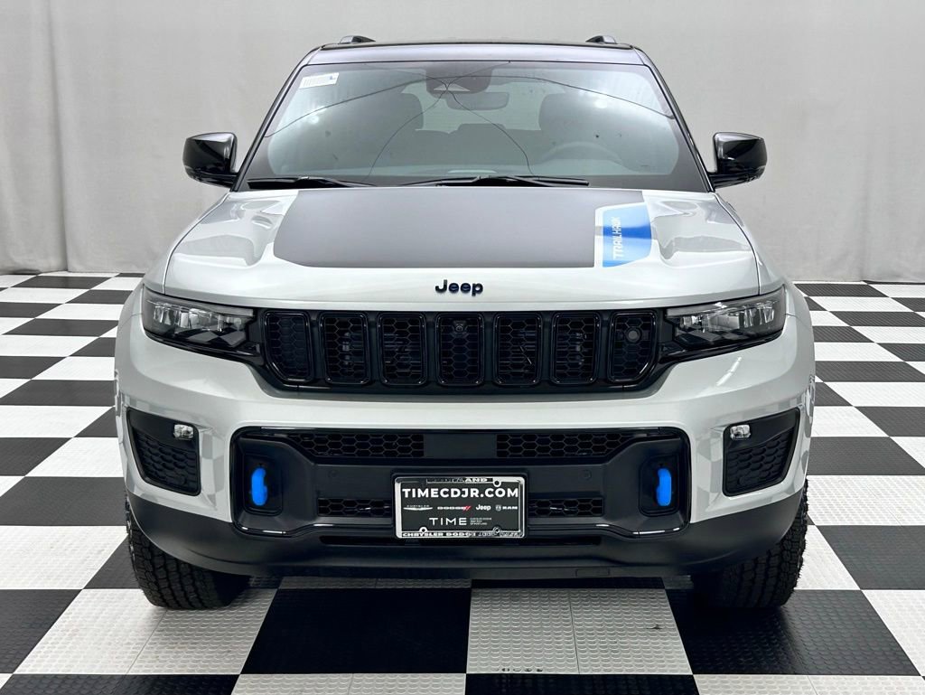 New 2025 Jeep Grand Cherokee Trailhawk w/ Advanced Protech Group II image 3