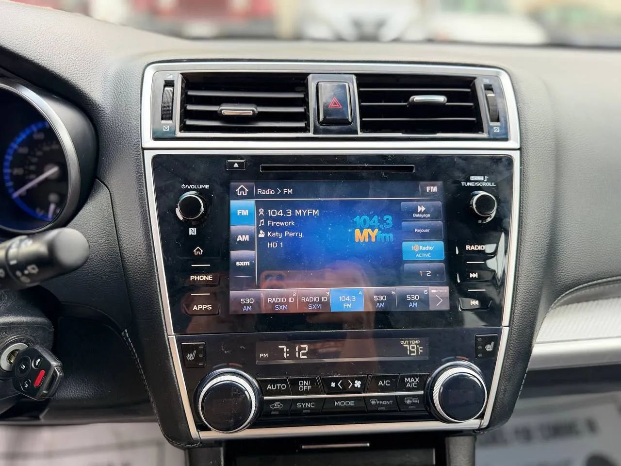 Used 2018 Subaru Outback 2.5i Premium image 38