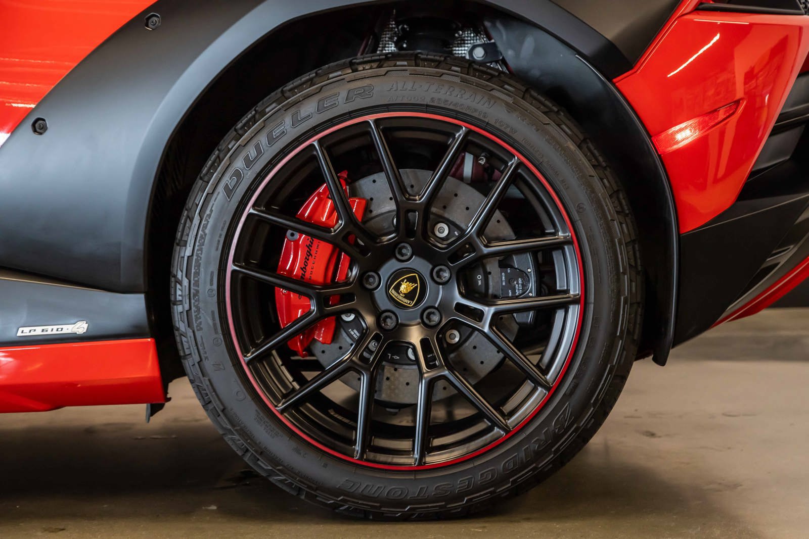Used 2024 Lamborghini Huracan Sterrato AWD/4WD image 19