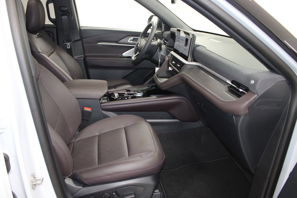 New 2026 Ford Explorer Platinum RWD image 28