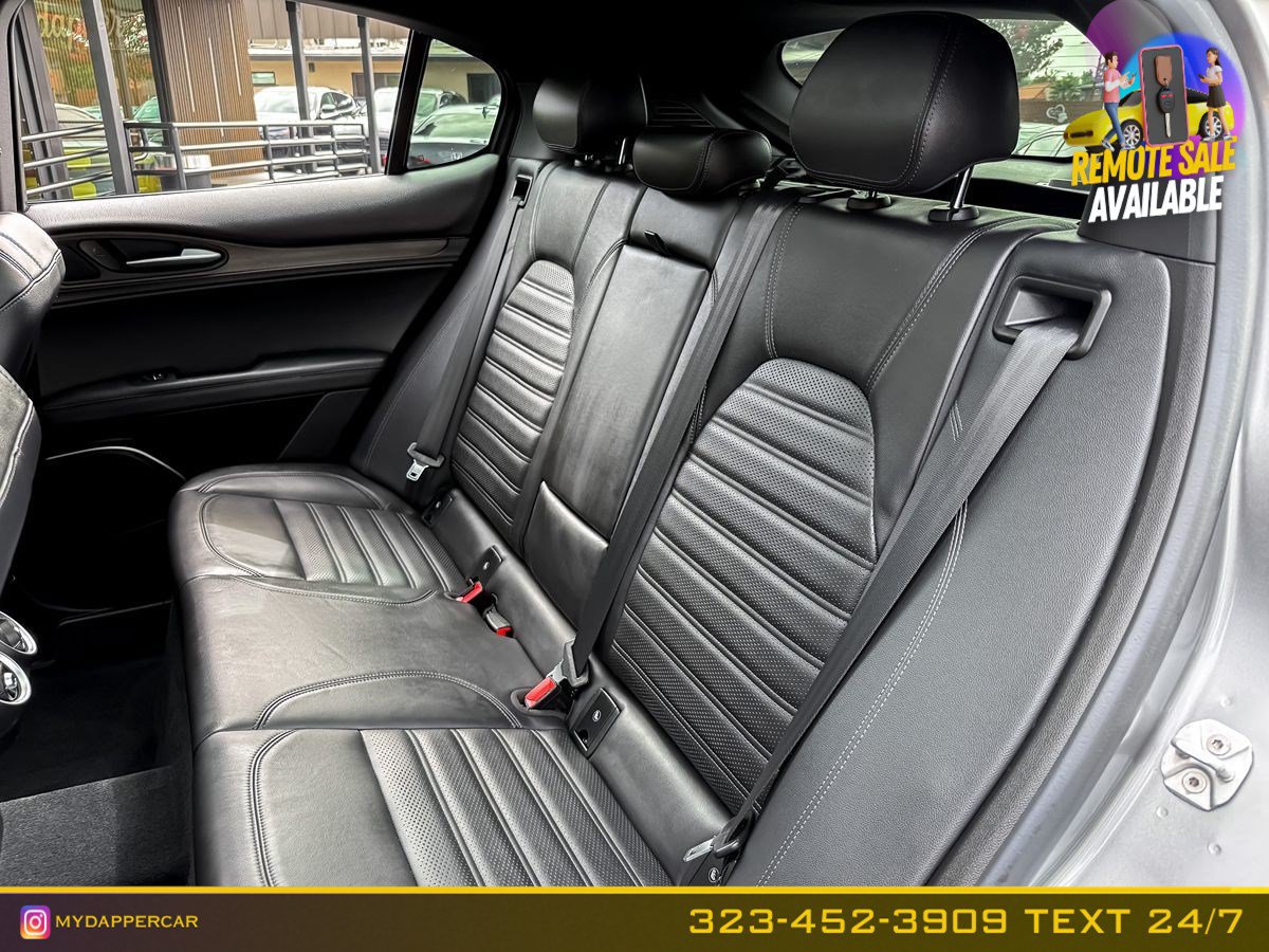 Used 2018 Alfa Romeo Stelvio Ti Sport AWD/4WD image 16