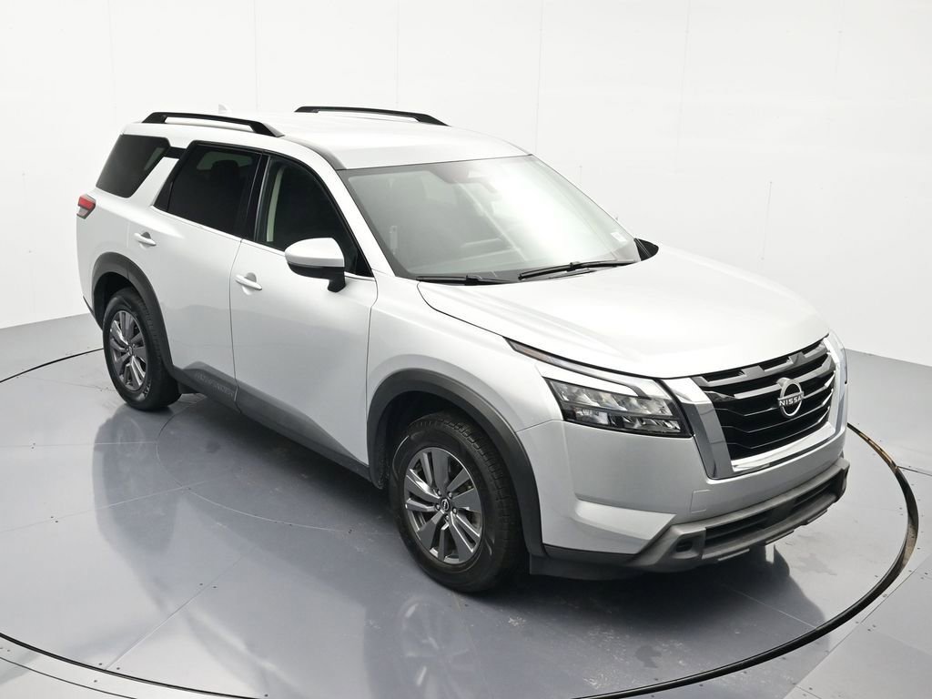 Certified 2024 Nissan Pathfinder SV image 32