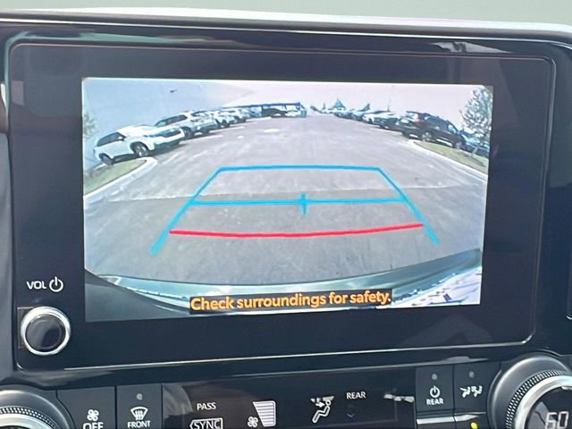 Used 2023 Toyota Highlander XLE FWD image 20