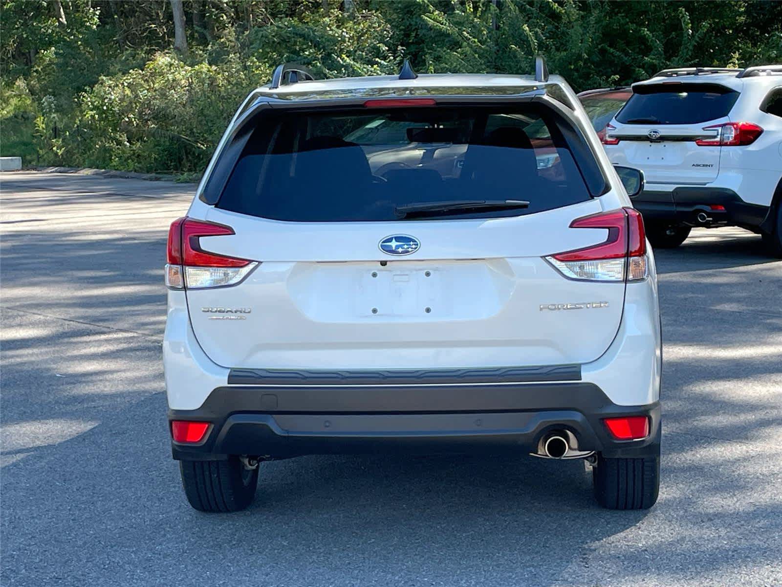 Used 2024 Subaru Forester Limited AWD/4WD image 4