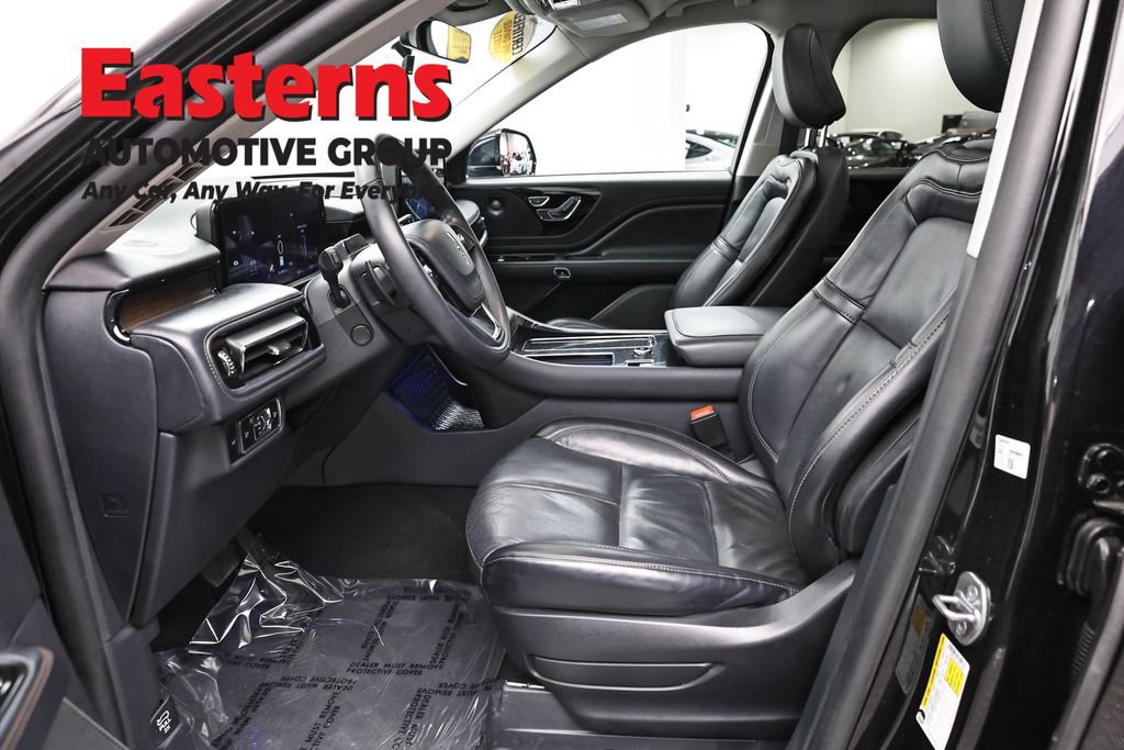 Used 2025 Lincoln Aviator Reserve w/ Illumination Package AWD/4WD image 14