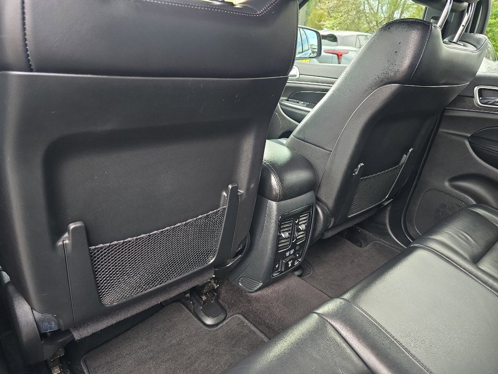 Used 2018 Jeep Grand Cherokee Limited AWD/4WD image 19