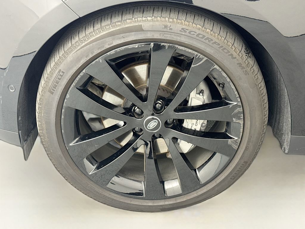 Used 2025 Land Rover Range Rover Sport SE image 31