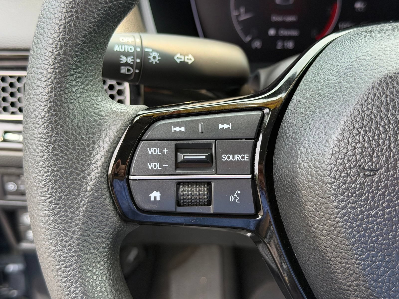 Used 2023 Honda Civic LX image 15